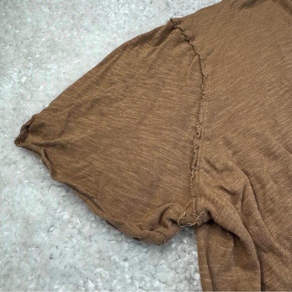 We The Free People Linen Blend Asymmetrical Distressed Slub Knit Top Casual Larg - Picture 6 of 9